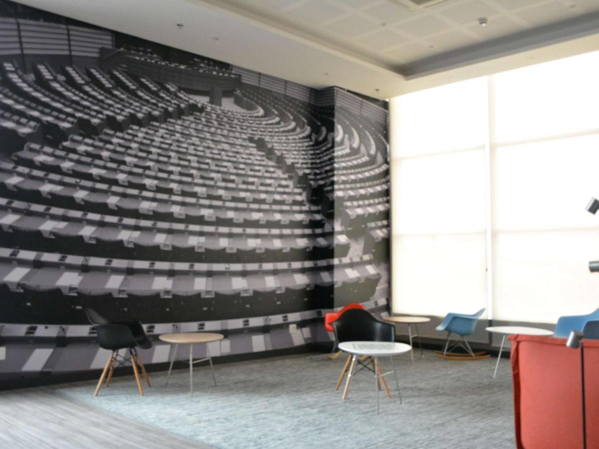 Hotel Ibis Jacareí Esterno foto
